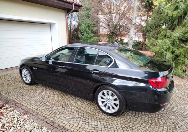 BMW Seria 5 cena 79000 przebieg: 159940, rok produkcji 2015 z Poznań małe 326